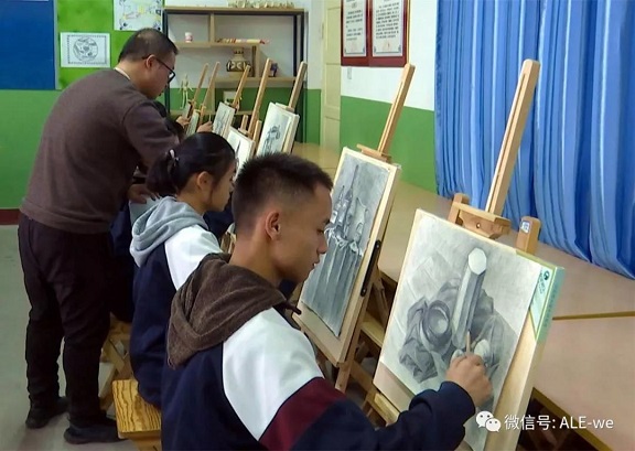 1f356fbda1aa440083635c881786f561.jpg 1f356fbda1aa440083635c881786f561.jpg