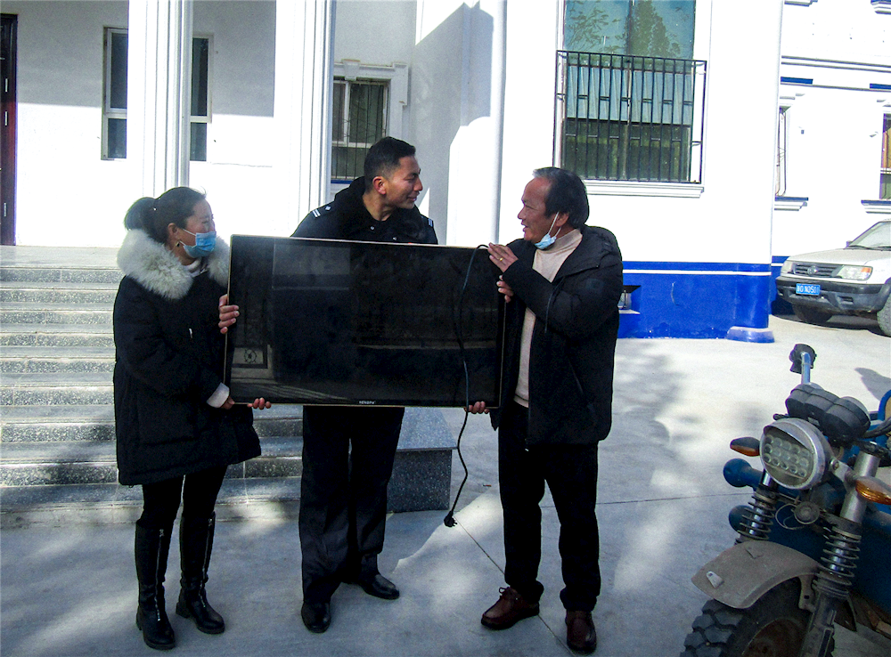 d776b07068c54fbd8a1cd1a5a0a41baa.png d776b07068c54fbd8a1cd1a5a0a41baa.png