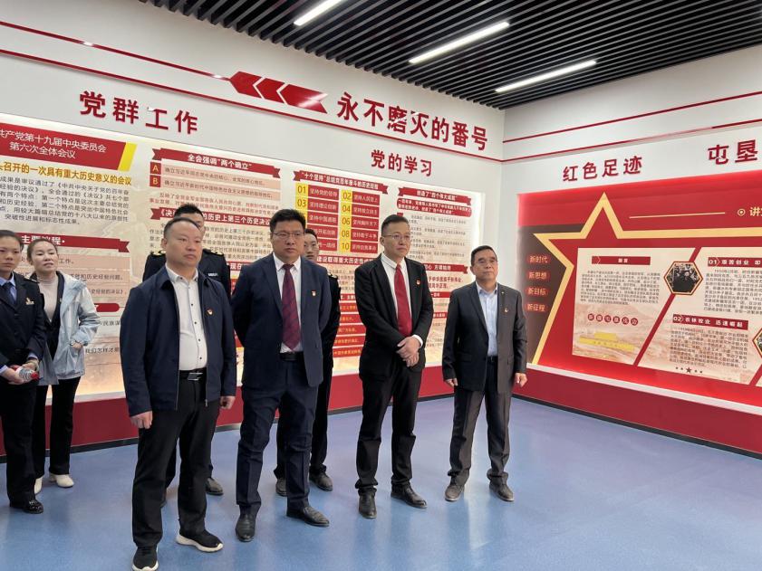 d9c428d576b842948d326861e95003f7.jpg d9c428d576b842948d326861e95003f7.jpg