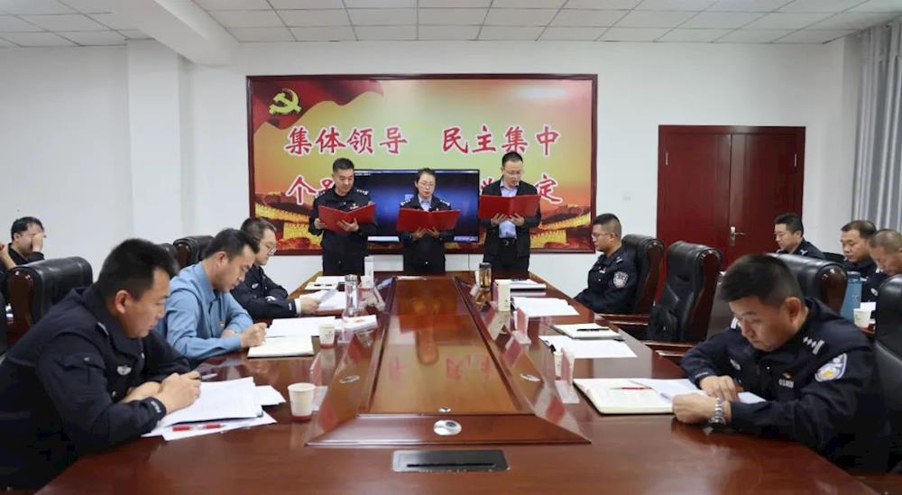 4e9a247148f0428caec2a2649b52f145.jpg 4e9a247148f0428caec2a2649b52f145.jpg