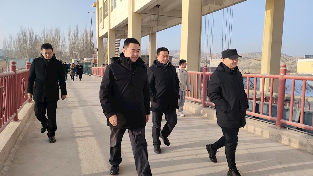 5c4b309d79f04f208e4c7bb5500c2c4d.jpg 5c4b309d79f04f208e4c7bb5500c2c4d.jpg