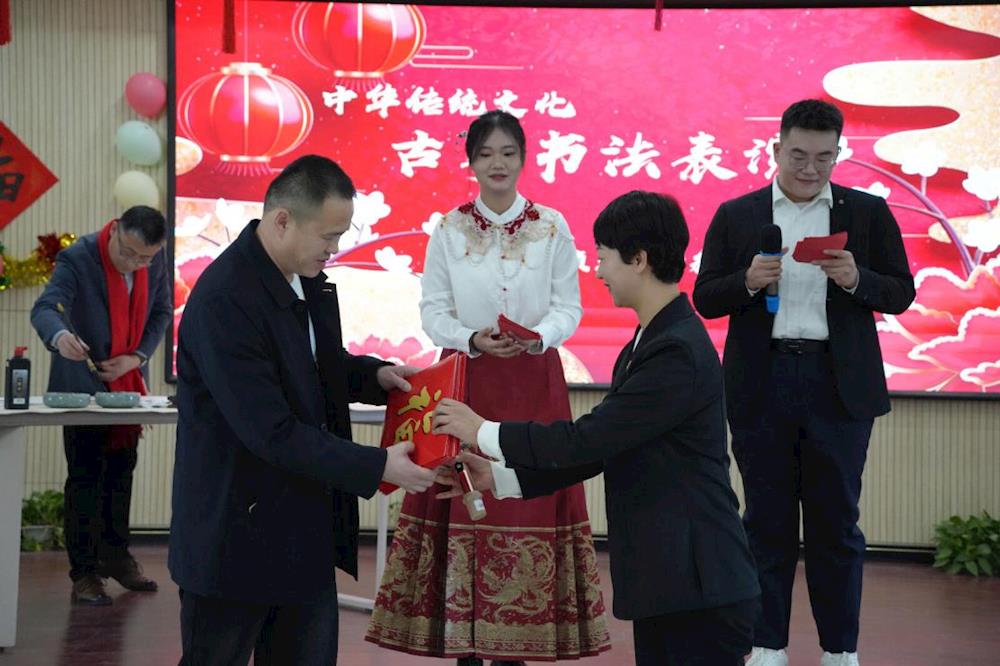 7d9431cf284944729e6d38a9c355f5db.jpg 7d9431cf284944729e6d38a9c355f5db.jpg