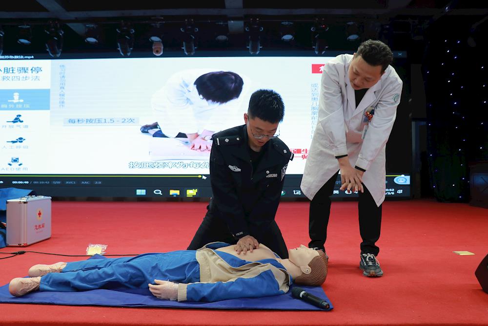 994c58c77a0e4de8bb80fb350a6e1588.jpg 994c58c77a0e4de8bb80fb350a6e1588.jpg