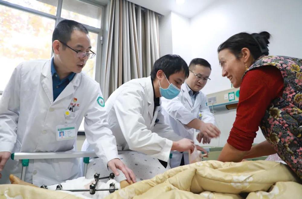 91e38658c3784609b1ac3419d8df6994.jpg 91e38658c3784609b1ac3419d8df6994.jpg