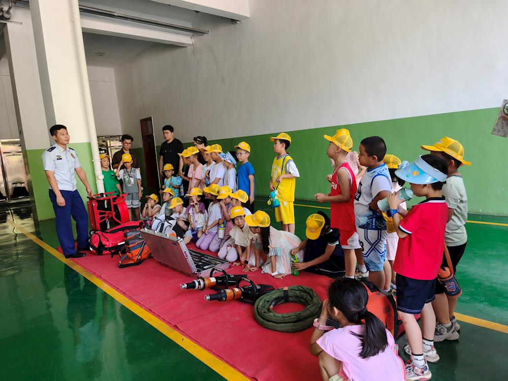 a17b8e7d0c3f41a1afe54b5514d4e069.jpg a17b8e7d0c3f41a1afe54b5514d4e069.jpg