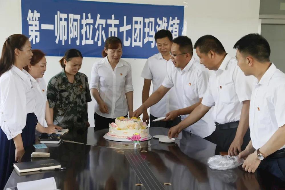 1106cd15551e4f91ba0464bb82e04a3d.jpg 1106cd15551e4f91ba0464bb82e04a3d.jpg