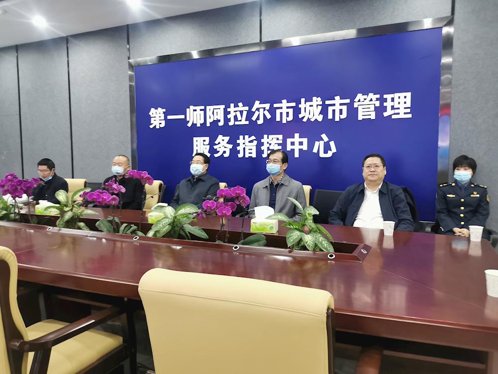  馬新平調(diào)研指導(dǎo)城市管理服務(wù)指揮中心工作