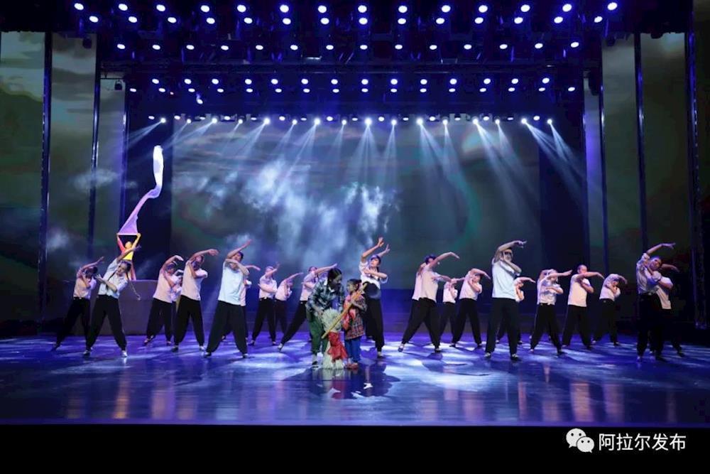 86a08a5a16564f9f889e7b81cd22e335.jpg 86a08a5a16564f9f889e7b81cd22e335.jpg