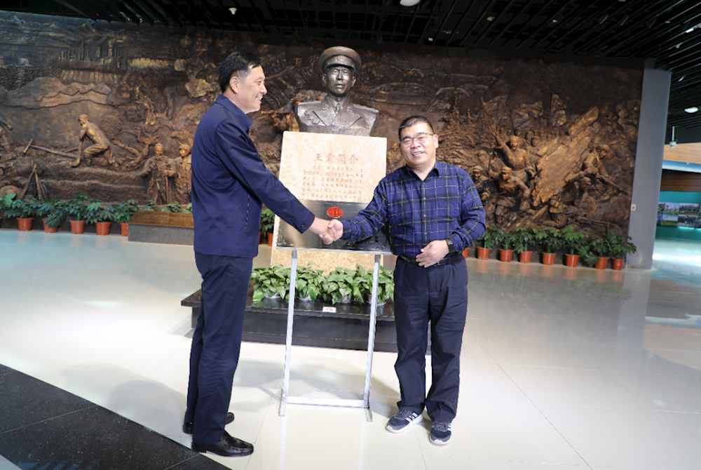 5c229bed002742158482e8f4232b772b.png 5c229bed002742158482e8f4232b772b.png