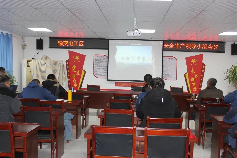 98eb6e5dc5bc46089c816588d3579a49.jpg 98eb6e5dc5bc46089c816588d3579a49.jpg