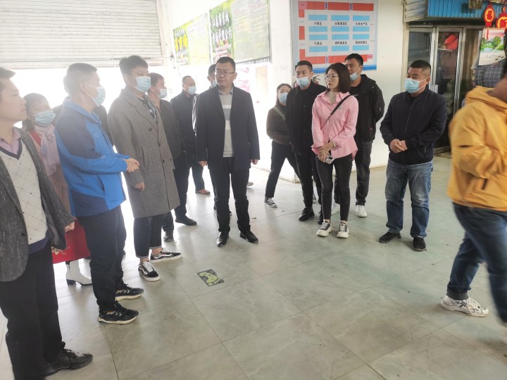 七團參觀學習江泰菜市場建設與管理經驗