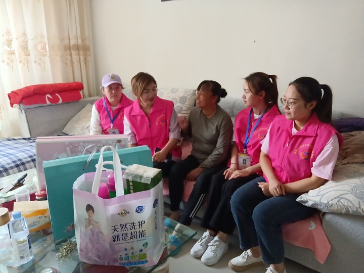 新時代文明實踐 | 濃情五月 感恩母愛 