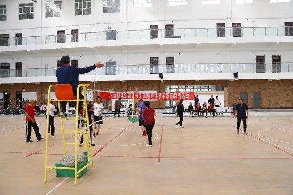 八團舉辦老年人氣排球交流賽