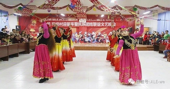 歡歌笑語，喜迎元旦，師市各地多種形式迎新年