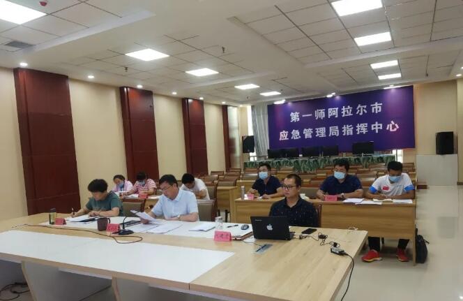 加強(qiáng)基層災(zāi)害信息員隊(duì)伍建設(shè)，提高災(zāi)害信息報(bào)送能力