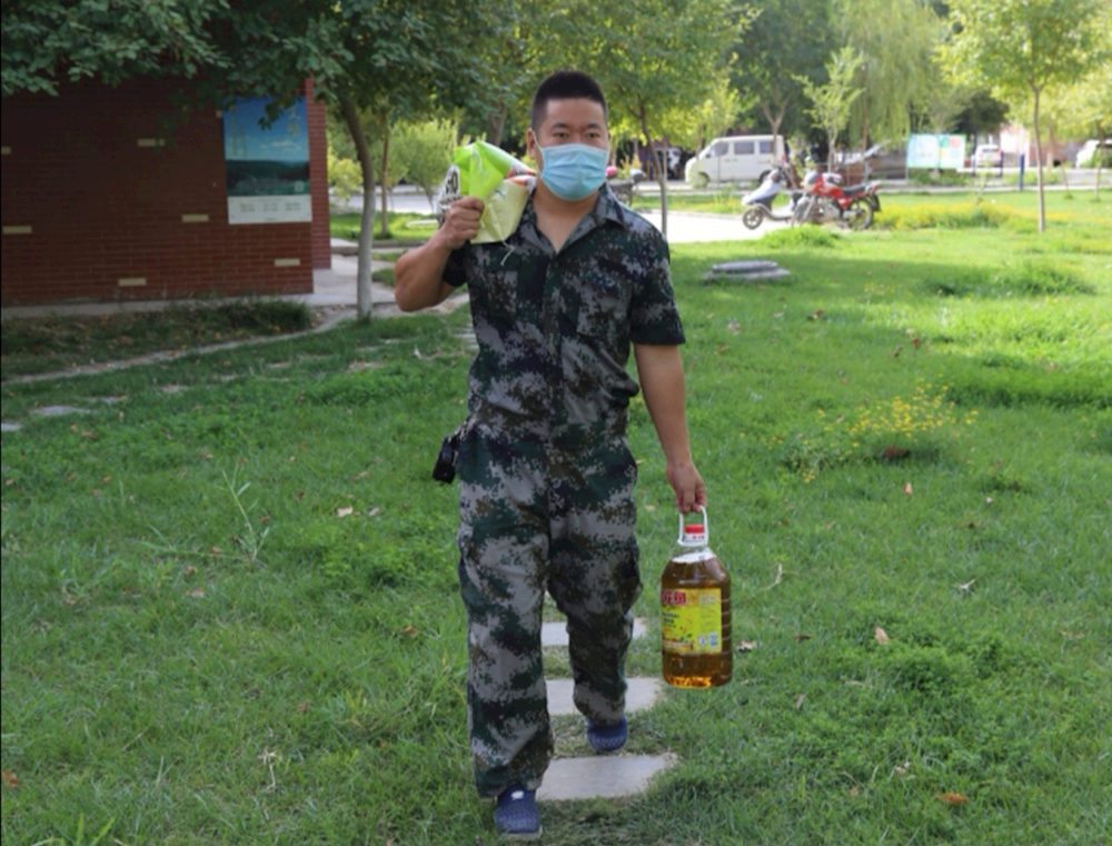 奮斗是青春最亮麗的底色