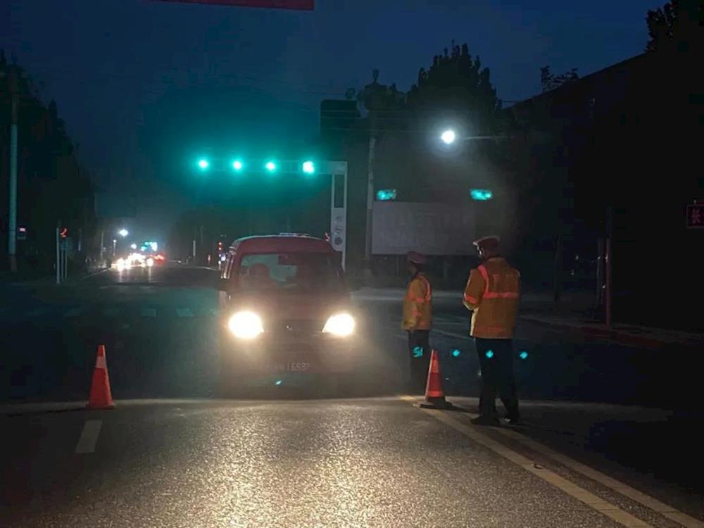 師市公安機關交警部門大力開展農用車輛及勞務工人交通安全專項整治行動