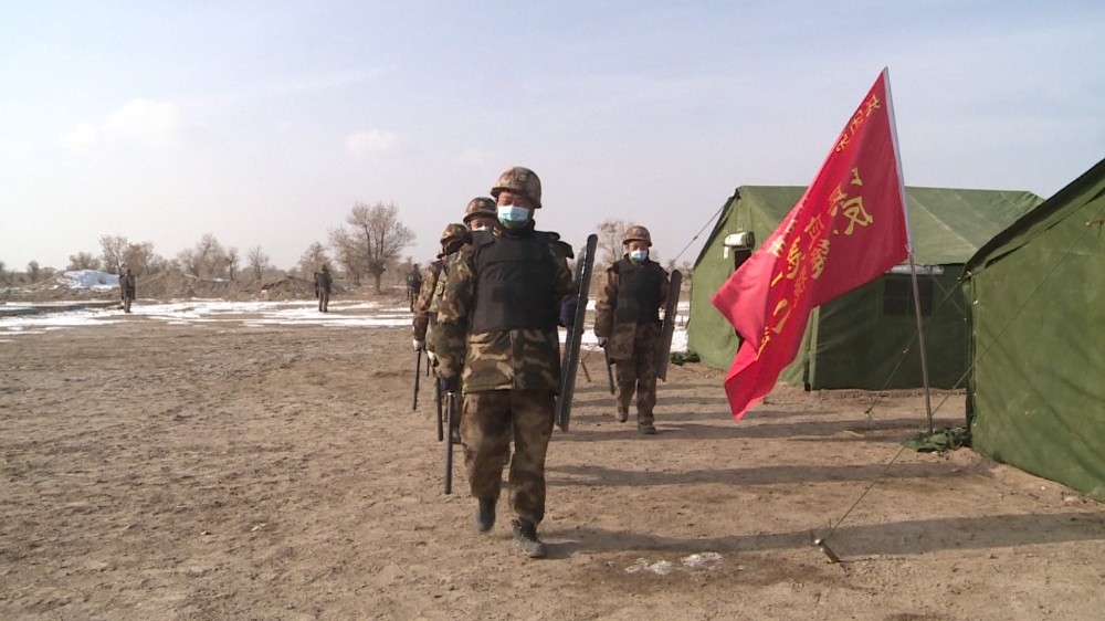 三團冬季拉練強化兵的素質 錘煉優良作風