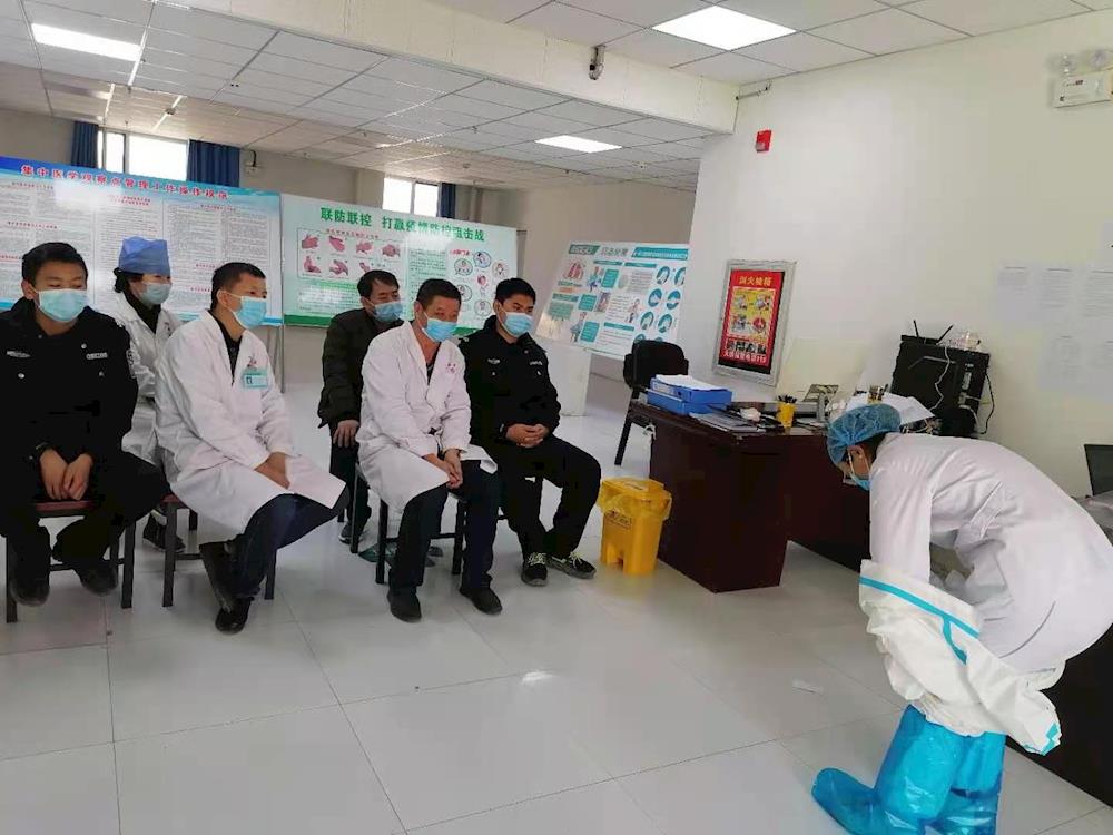 八團加強醫學觀察點工作人員規范化操作流程培訓