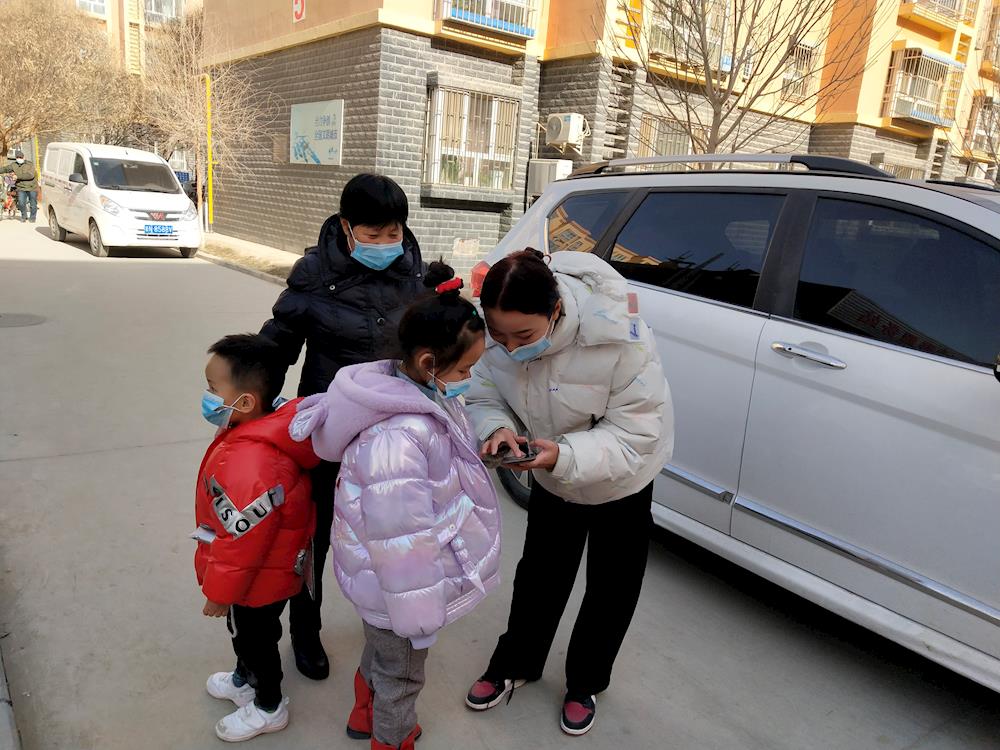 退休黨員干部子女在一線為疫情防控精準“排雷”
