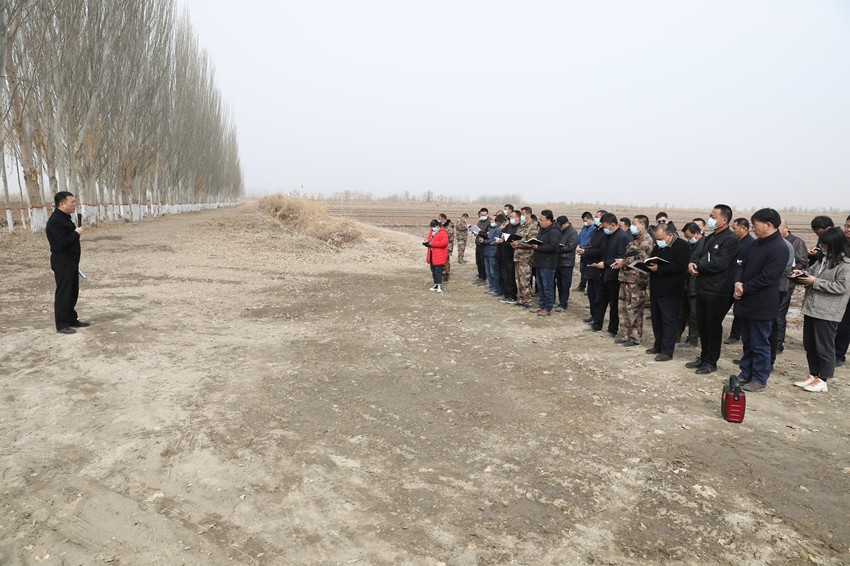 十團(tuán)召開春灌工作現(xiàn)場會安排部署備耕工作