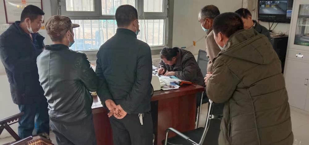 一師供銷農資公司不誤春耕忙經營