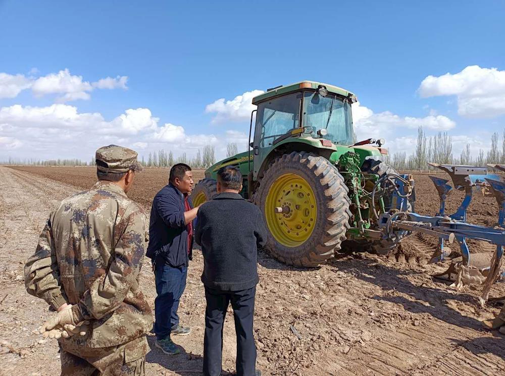 第一師阿拉爾市開(kāi)展農(nóng)業(yè)春耕春播安全檢查