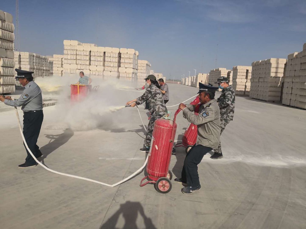 棉麻公司組織開展消防演練活動   