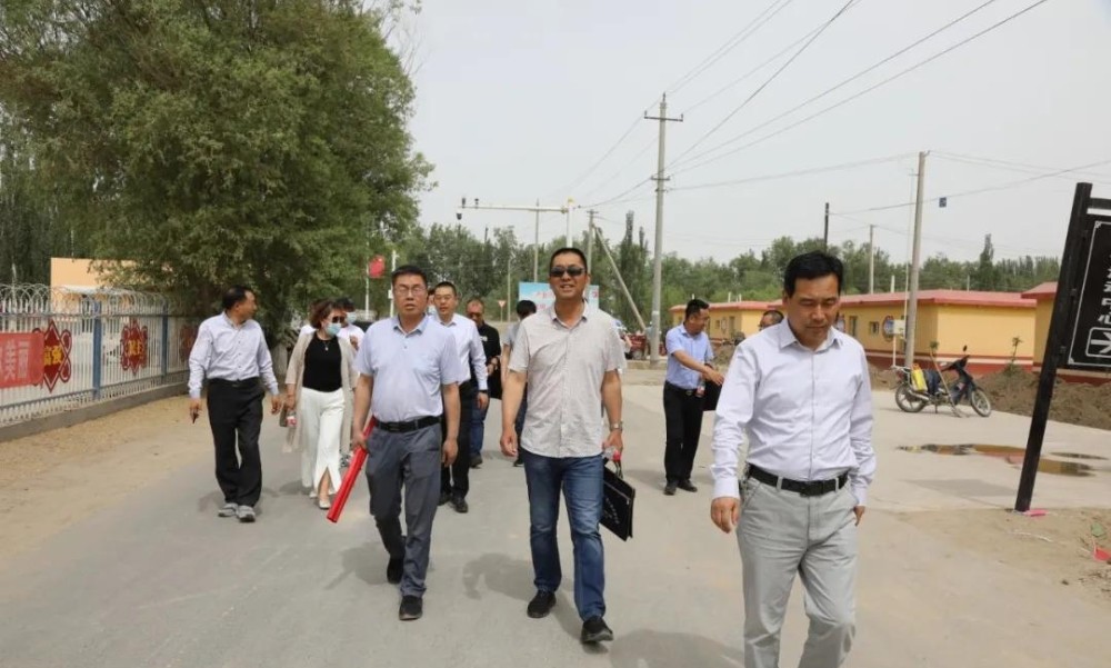 甘肅商會到十四團考察招商引資工作