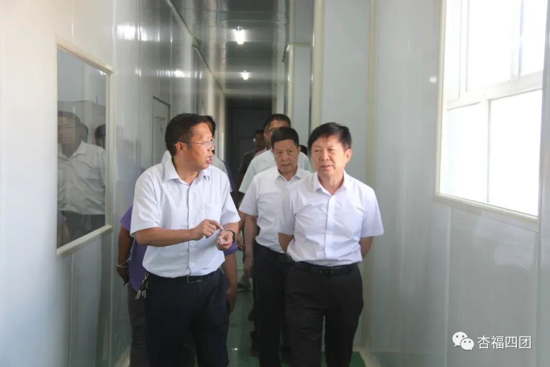 兵團(tuán)應(yīng)急管理局 煤礦安全監(jiān)察局黨委書記、局長(zhǎng)李江來(lái)四團(tuán)調(diào)研