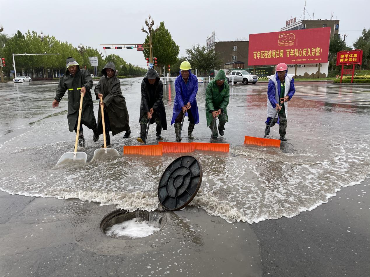 【我為群眾辦實事】大雨來襲，堅守有你