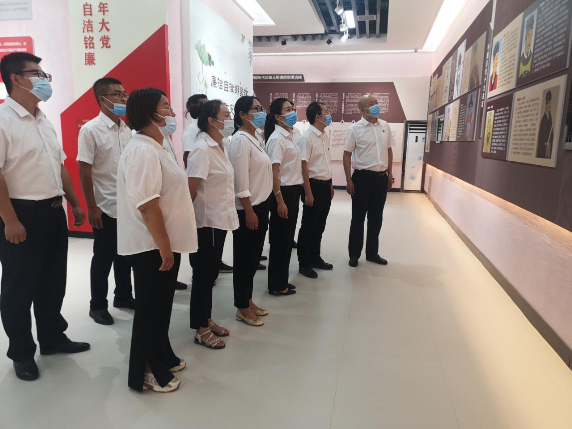 西北興業集團開展第二十三個黨風廉政教育月活動