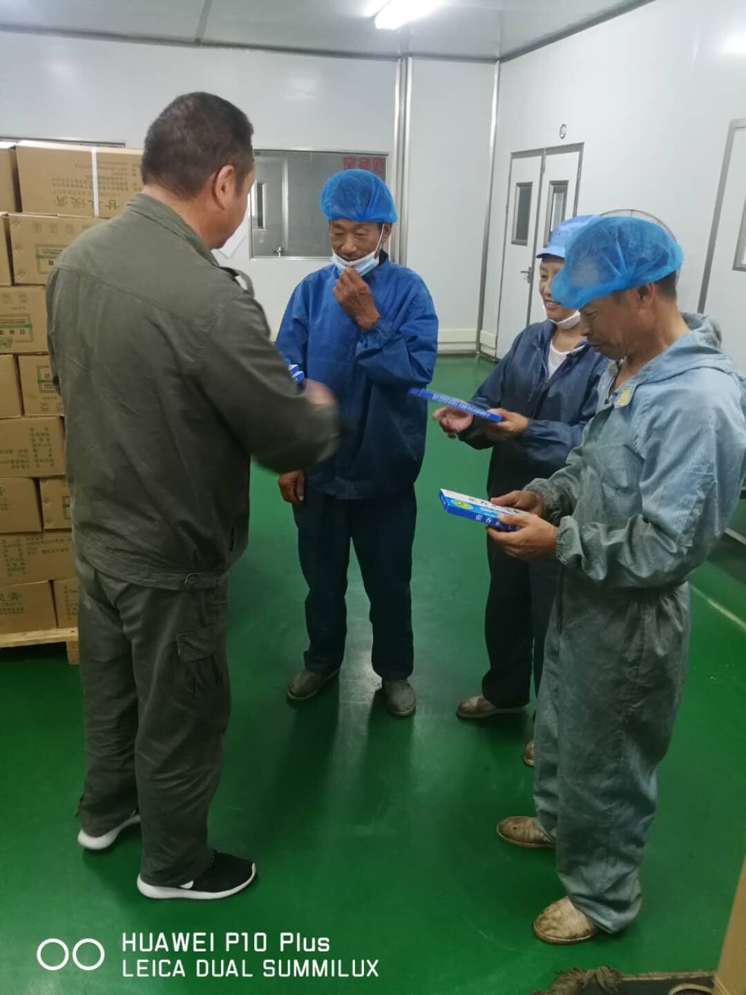 【我為群眾辦實事】炎炎夏日送清涼，絲絲關懷入心田