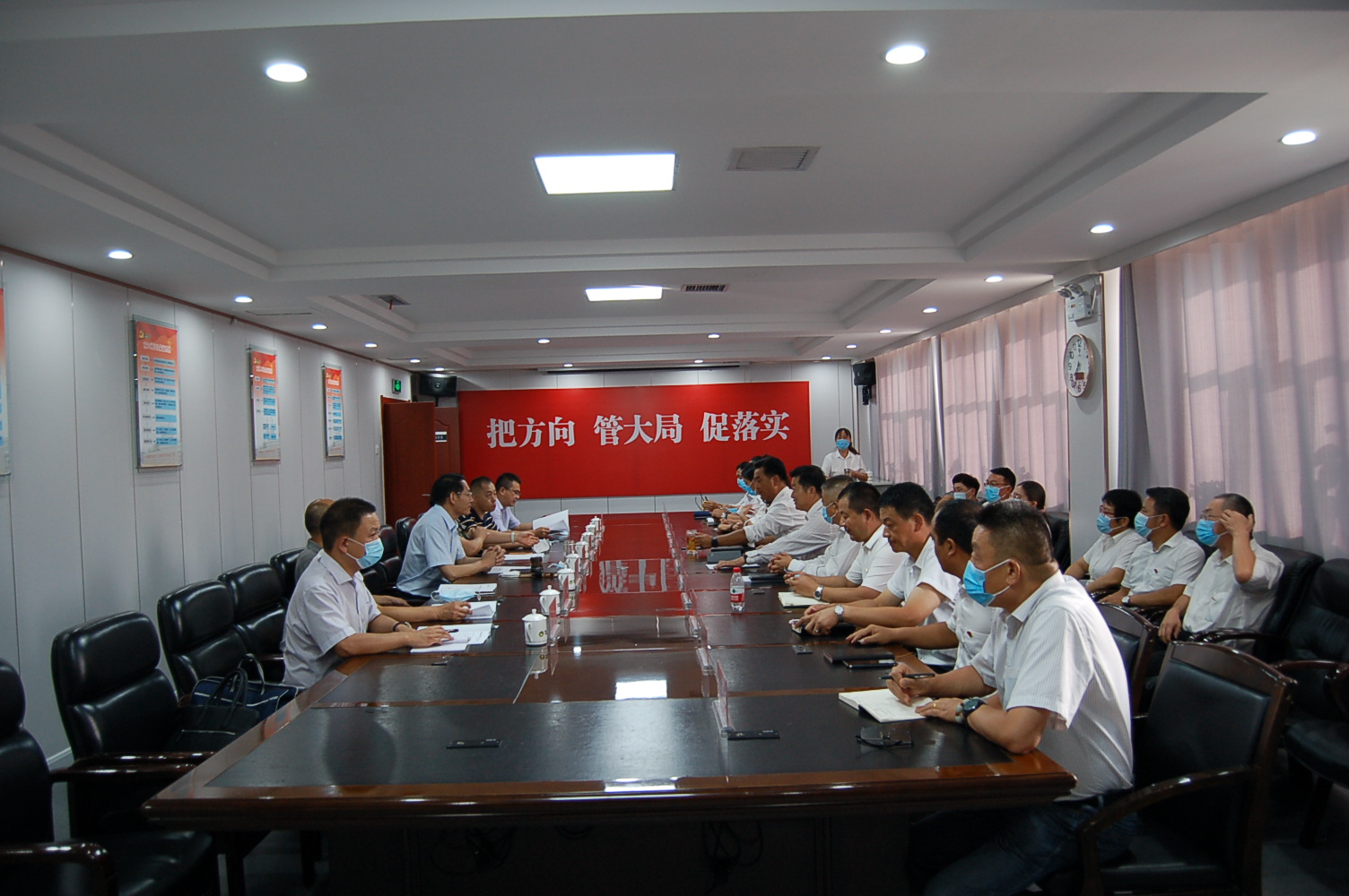 習(xí)副師長赴師市國有企業(yè)調(diào)研重大項目  推進和企業(yè)運營情況