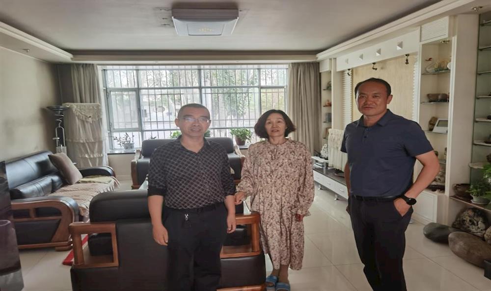 師市水利工程質量安全中心開展節前 走訪慰問退休老干部