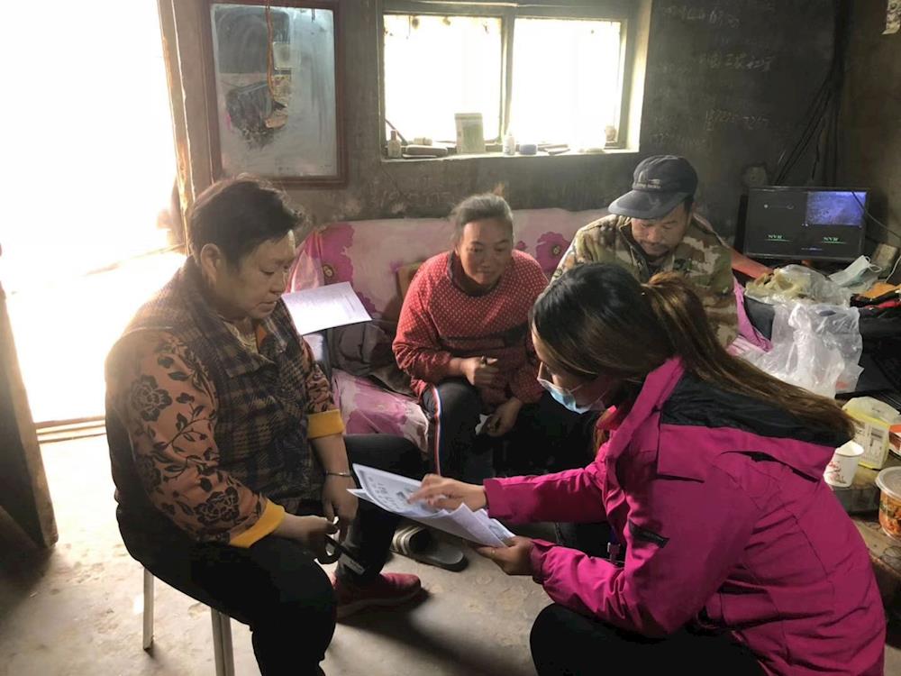 【我為群眾辦實(shí)事】法治宣傳進(jìn)社區(qū)    送法入戶暖人心