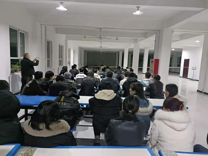 為民辦實事  送法進企業丨騰飛社區組織開展法治培訓