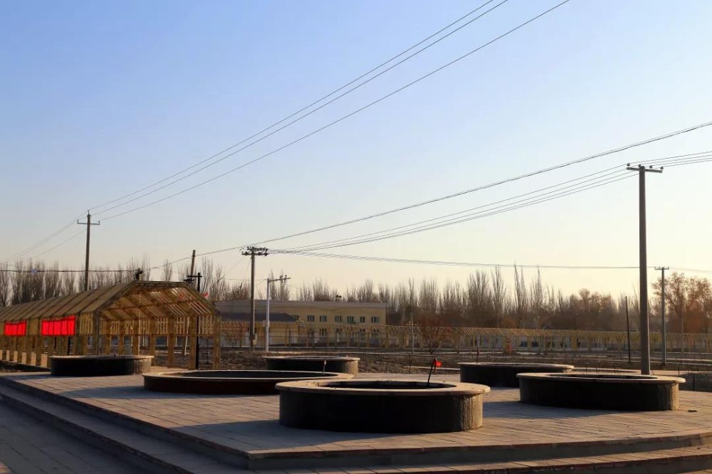 我為群眾辦實事| 十一團大力開展人居環(huán)境整治 連隊舊貌換新顏