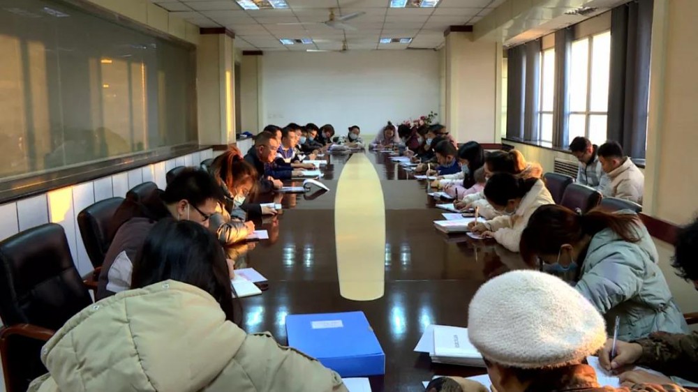 一團召開黨務工作者培訓會 夯實黨建工作基礎