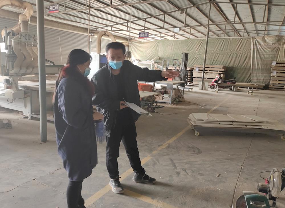 陽(yáng)光社區(qū)開(kāi)展小型加工坊安全隱患專項(xiàng)整治檢查