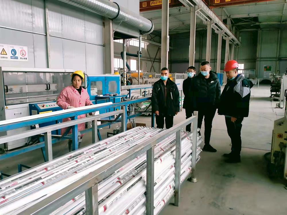 第一師阿拉爾市應(yīng)急管理局領(lǐng)導(dǎo)帶隊(duì)調(diào)研檢查安全生產(chǎn)工作