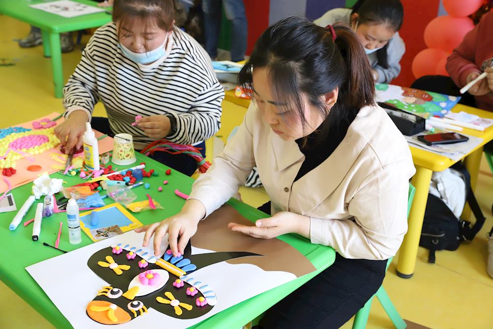 五團(tuán)幼兒教師基本功技能“大比武”喜迎“三八”婦女節(jié) 