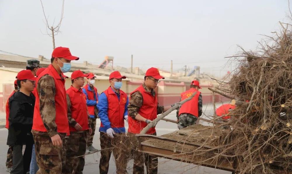 十四團：全民義務植樹 共建綠色家園