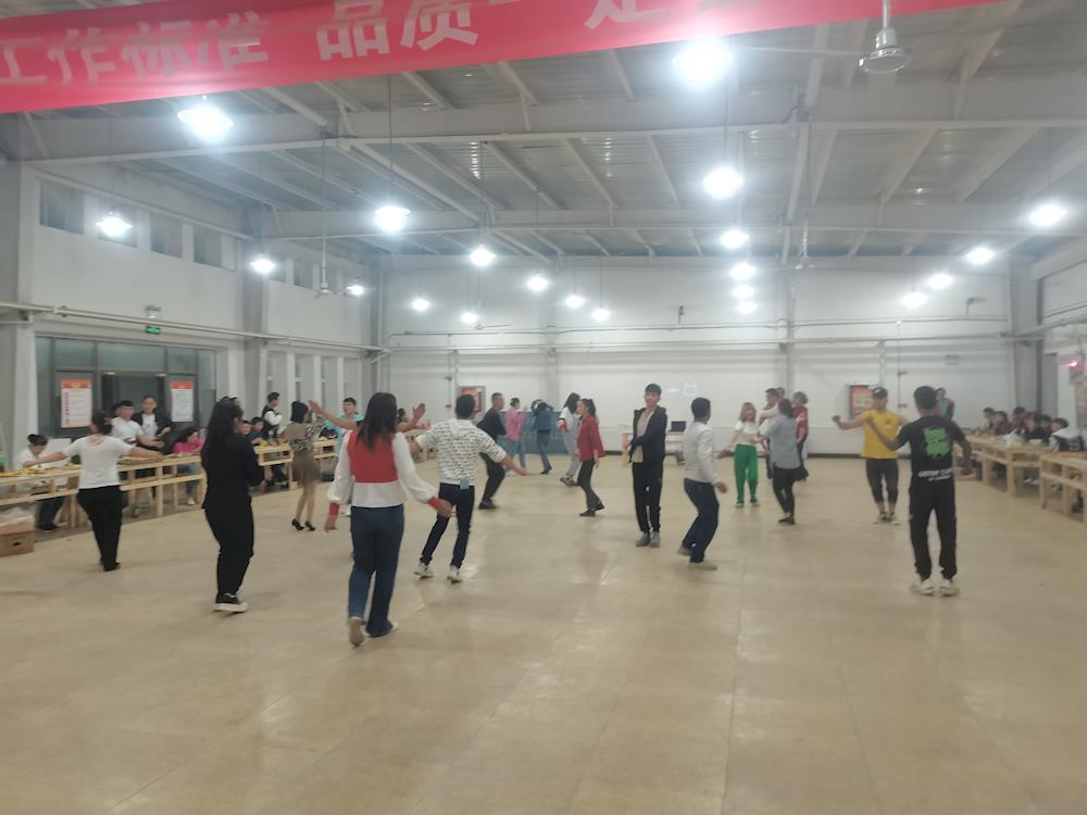 騰飛社區聯合太泉紡織開展“民族團結一家親，和諧發展一條心”聯誼活動