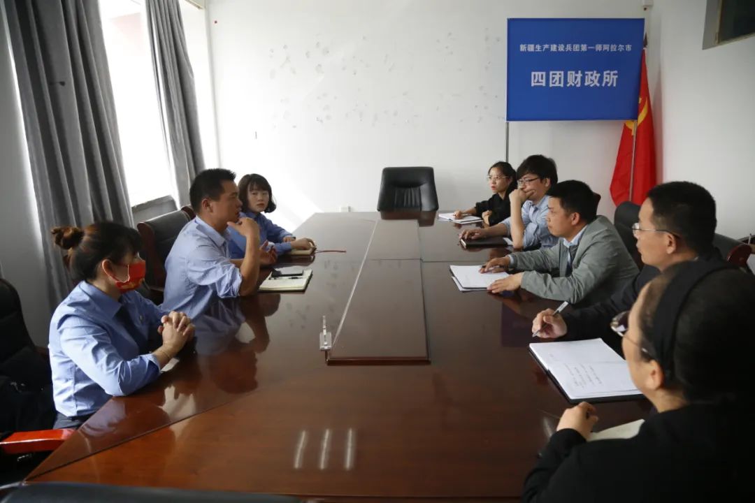 阿克蘇墾區檢察院赴四團協助組建怡詩潤心工作室，關愛未成年人心理健康