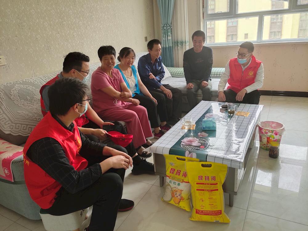 安居社區開展“關愛殘疾人，溫情在社區”慰問活動