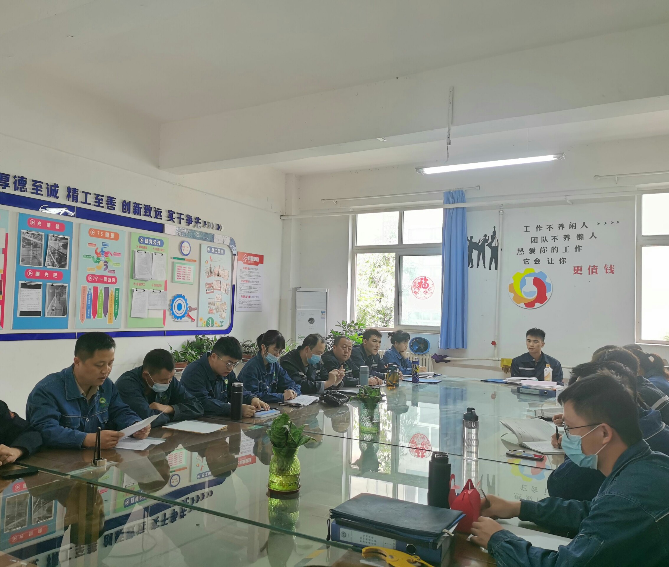 一師電力檢修公司積極做好班組建設工作