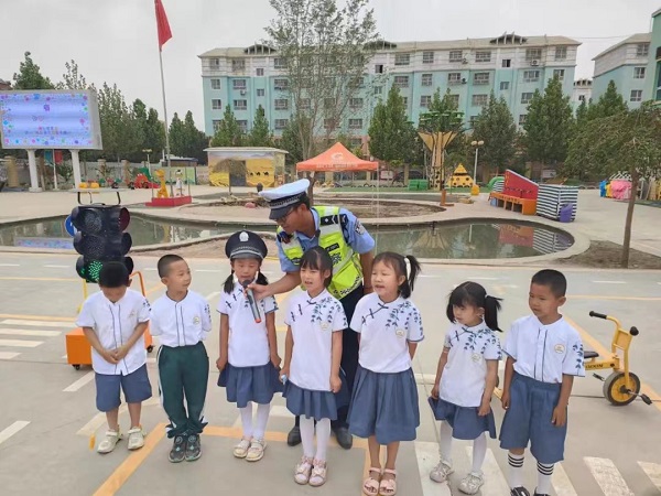 交通安全從“小”做起