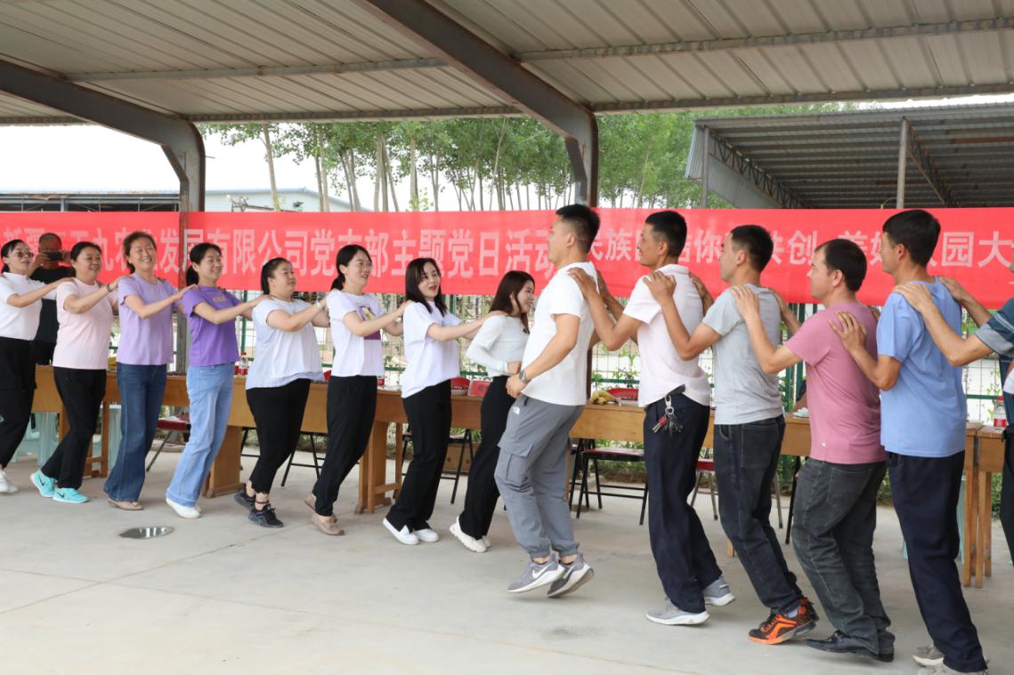 民族團(tuán)結(jié)進(jìn)基層，棉麻共奏民族團(tuán)結(jié)和諧之音