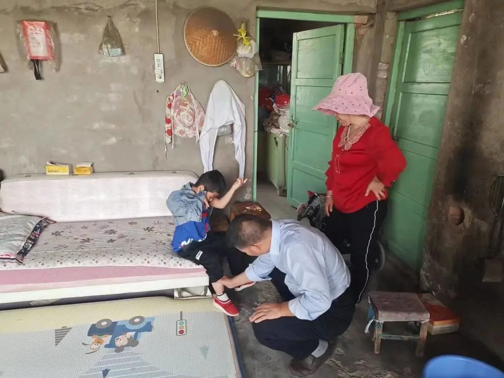 師市殘疾人教育專家委員會開展殘疾兒童入學評估工作